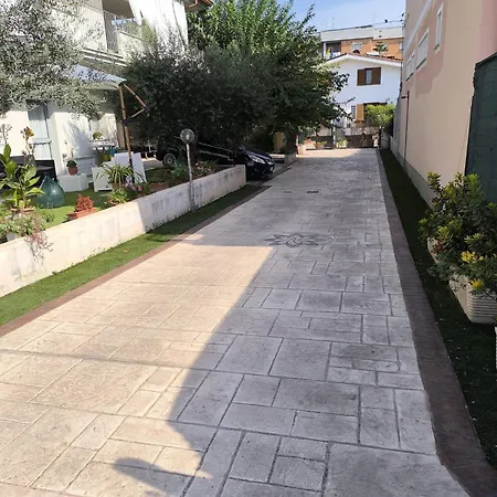 住宿加早餐酒店 Angelina 明图尔诺